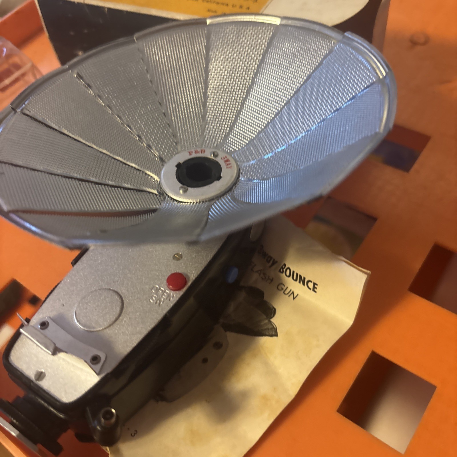 Vintage P & B 3-Way Camera Flash Device. Unknown Working Condition