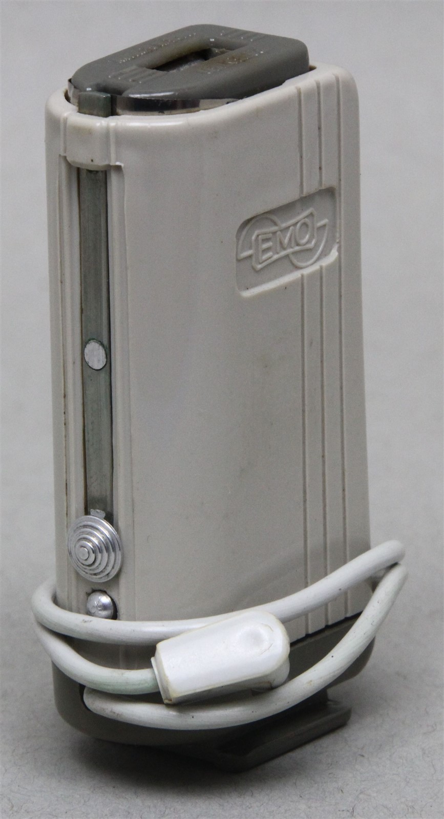 1950’s EMO WETZLAR COMPACT AG1 FLASHBULB ATTACHMENT w/CASE (Built-In PC CORD)