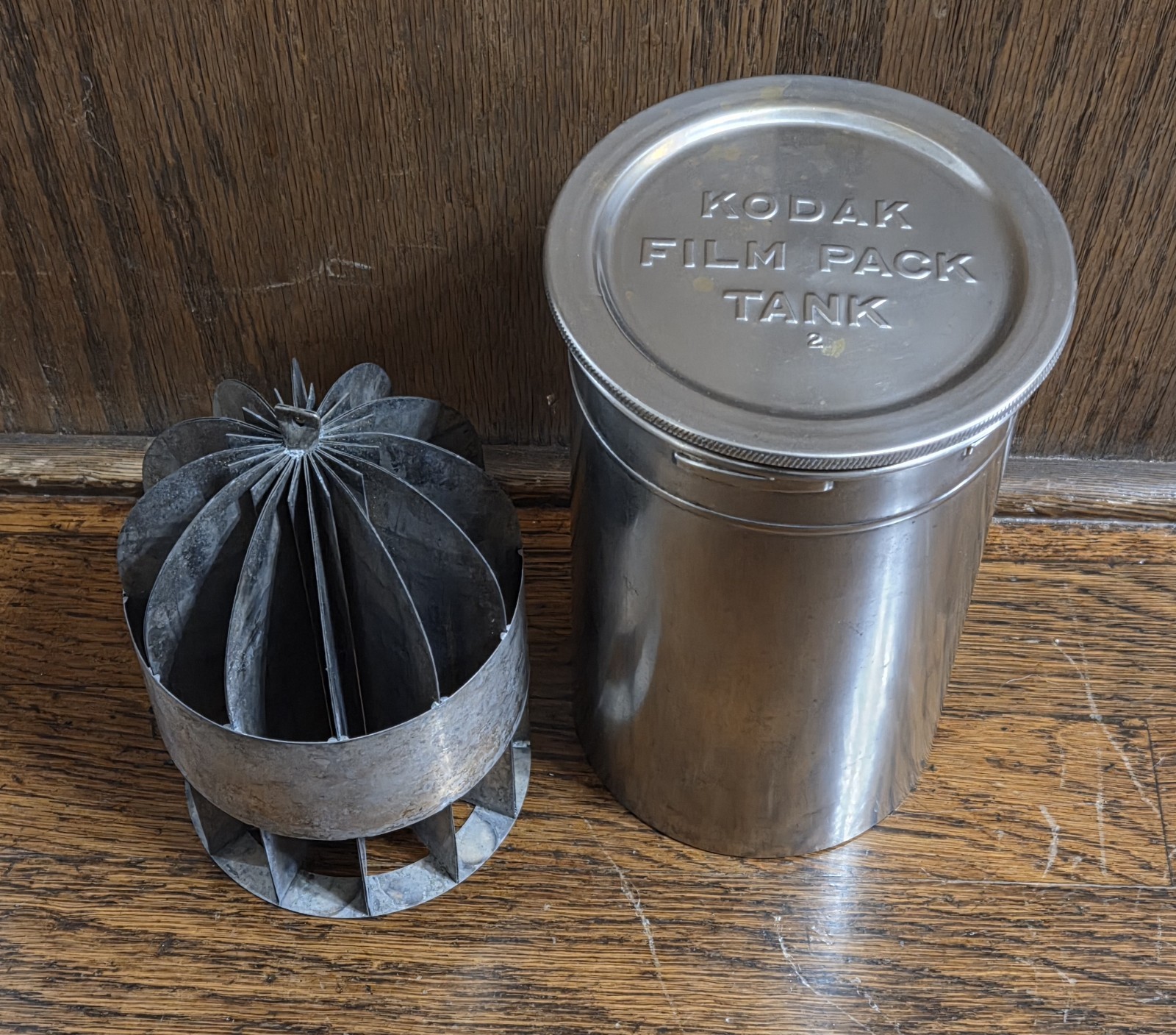 Vintage Kodak Film Pack Tank No.2 Darkroom Developing Canister Lid Cage Set