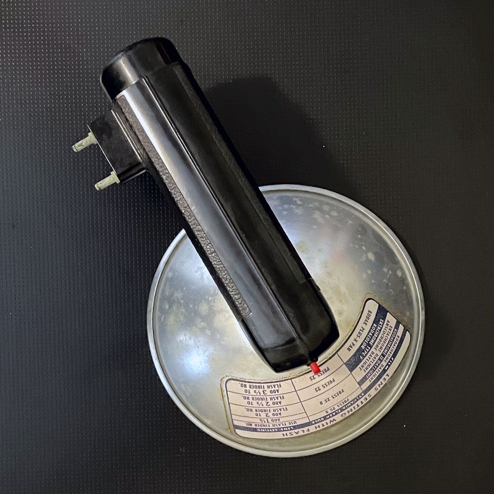 Vintage Argus External Bulb Flash Unit Clean Battery Compartment GC