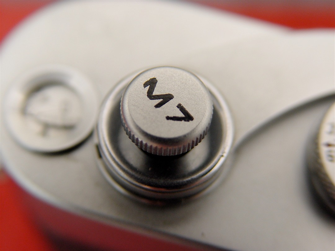 Leica M7 Soft Release & Tie-Pin ………. Very Rare !!