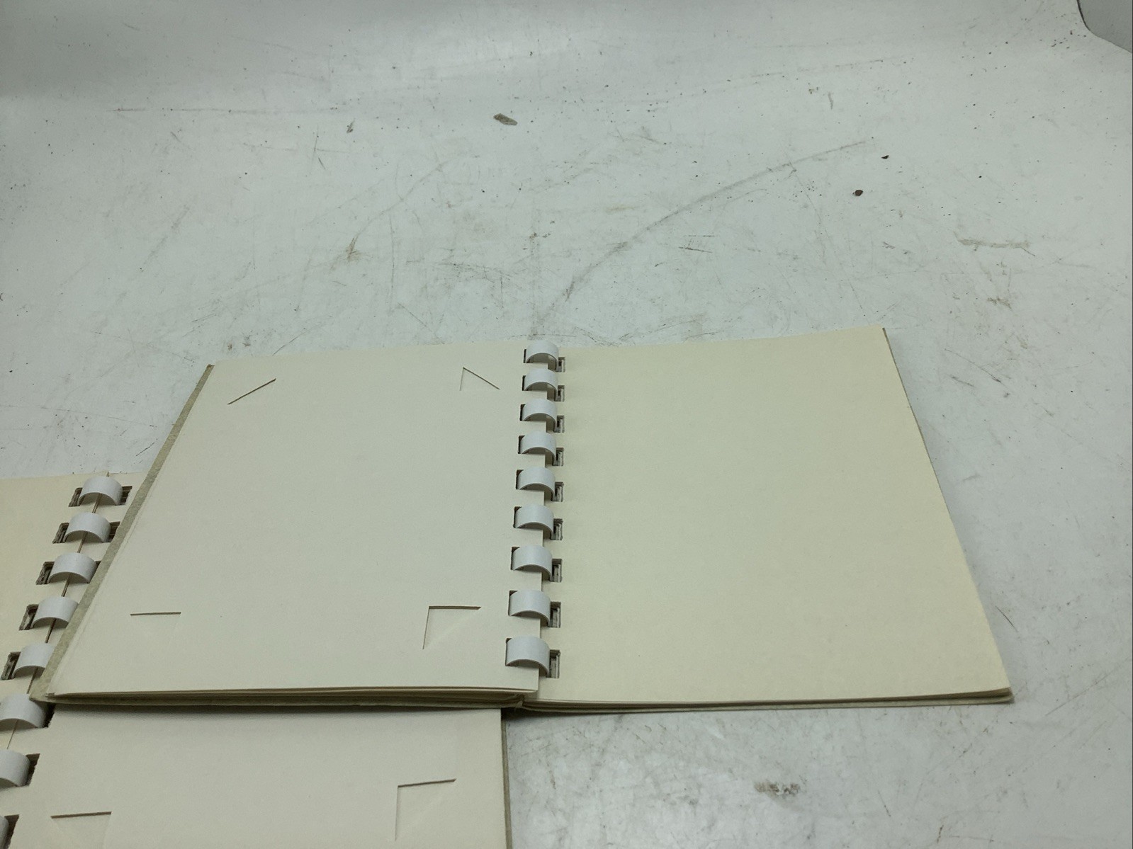 Lot of 2 *VINTAGE* POLAROID LAND PICTURE ALBUM, #1511A – EXCELLENT COND