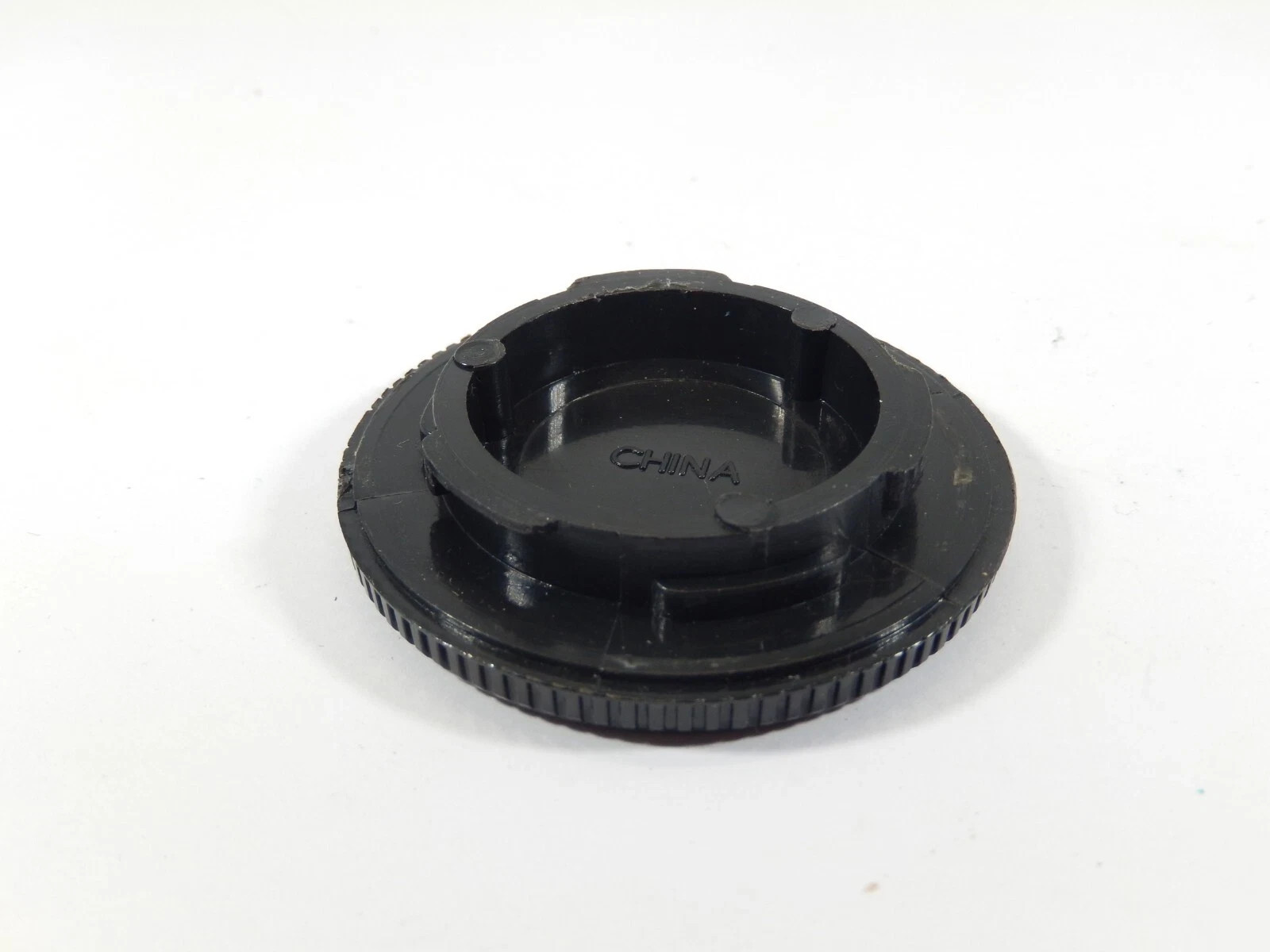 VINTAGE MINOLTA BC-1 WHITE LETTER CAMERA BODY CAP FOR SR MC MD SRT X6