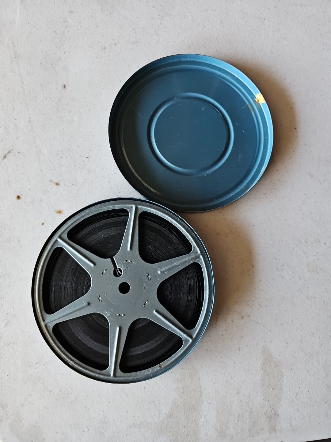 Goldberg Dual 8 Blue Metal 8mm Film Canister And Reel 7” – Comes With Film!