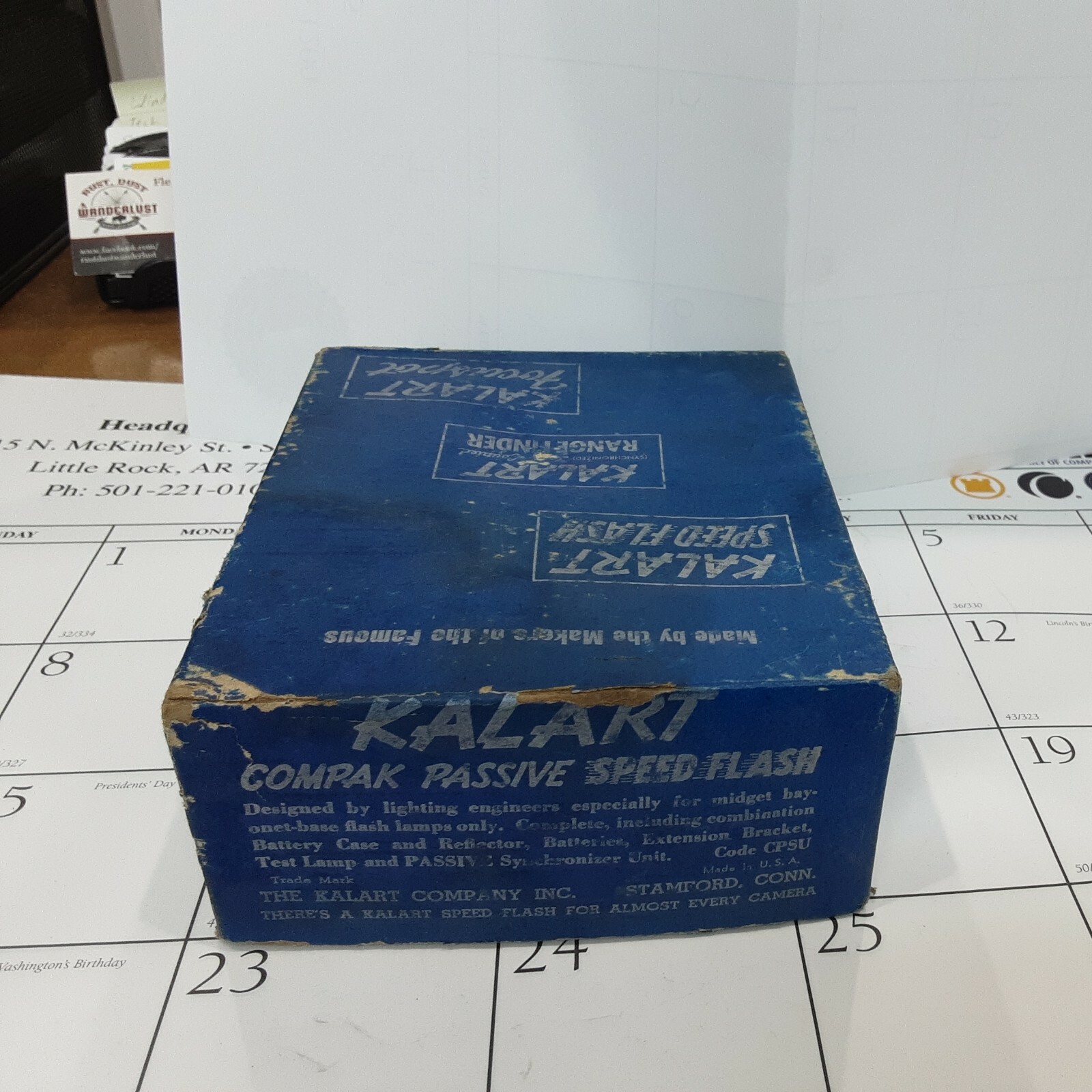 Vintage KALART Speed Flash Unit W/ORIGINAL BOX &40’S KODAK BOOKLET