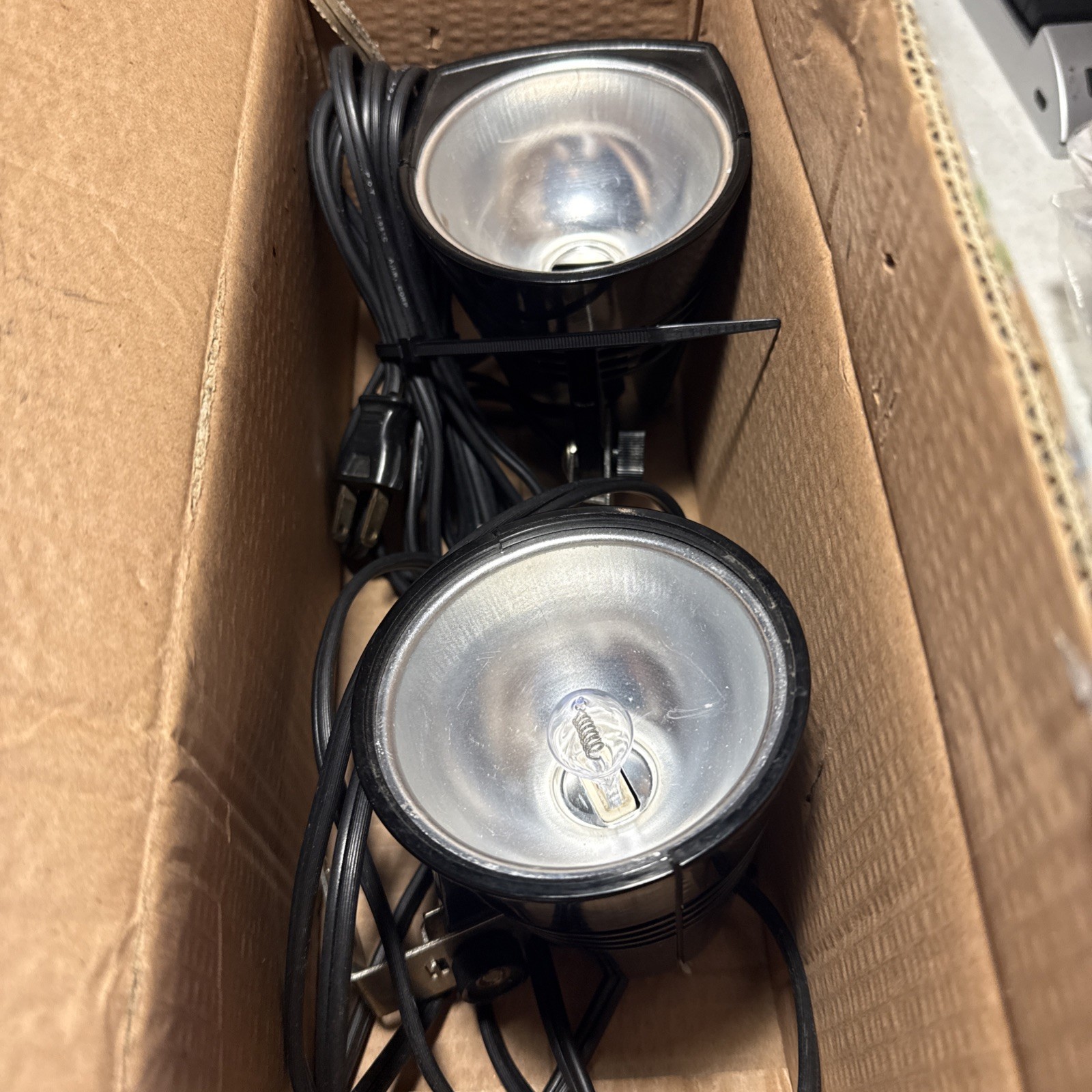 Vintage Smith Victor Movie Light Model Q-1U w/out Bulb and Q-1K with Bulb-Tested