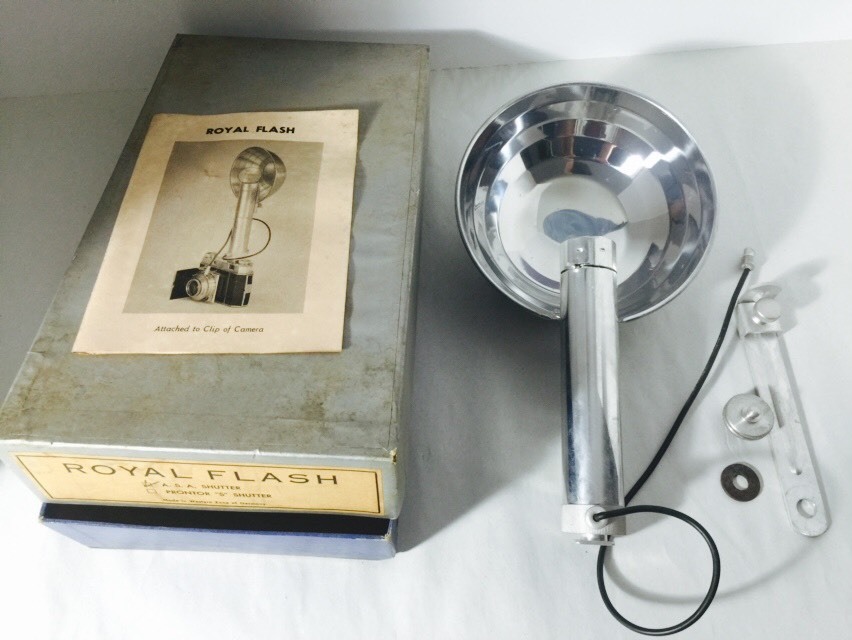 Vintage Royal Flash A. S. A. Shutter With Box And Shutter For Camera