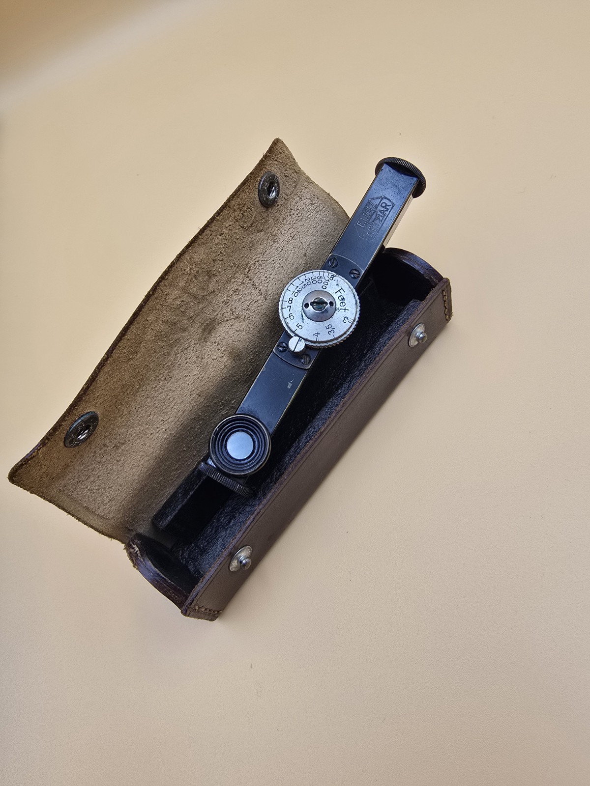 VINTAGE Wetzlar Rangefinder Camera with Original Leather Carrying Case