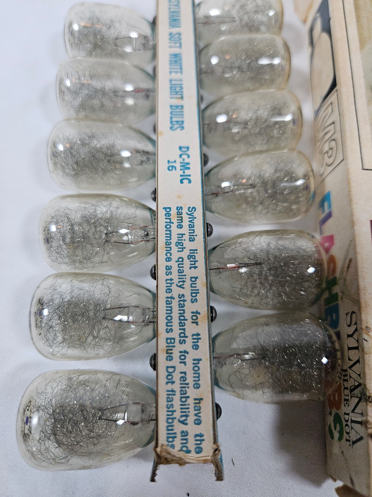 New Old Stock Sylvania M3 Blue Dot Flashbulbs 12 Clear Full Box Vintage Camera