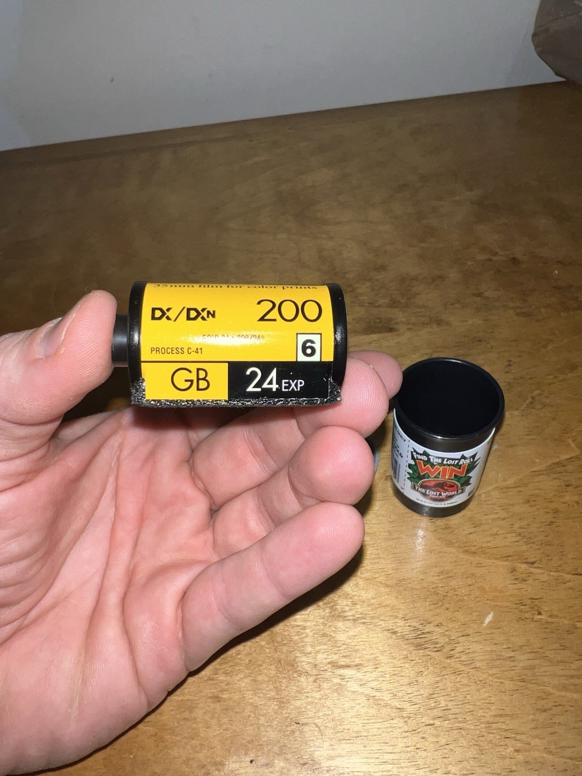 Kodak Jurassic Park PROMO 1997 “Find The Lost Roll” 35 MM Film Canister w/ Film