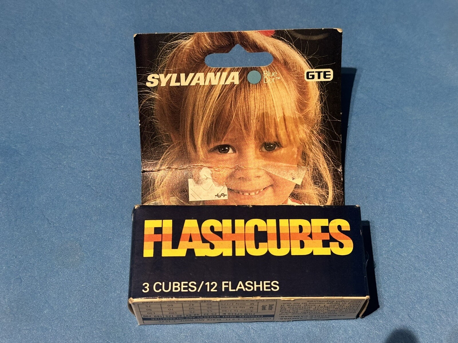 GTE Sylvania Flash Cubes 3 Cubes In Original Box 12 Flashes Total BLUE DOT NEW