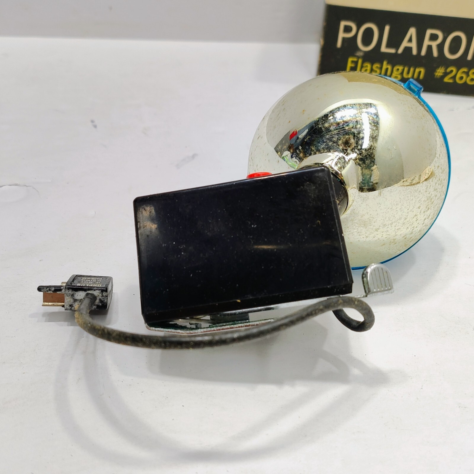 Polaroid Flashgun #268 with Original Box – Vintage Accessory for Automatic Land