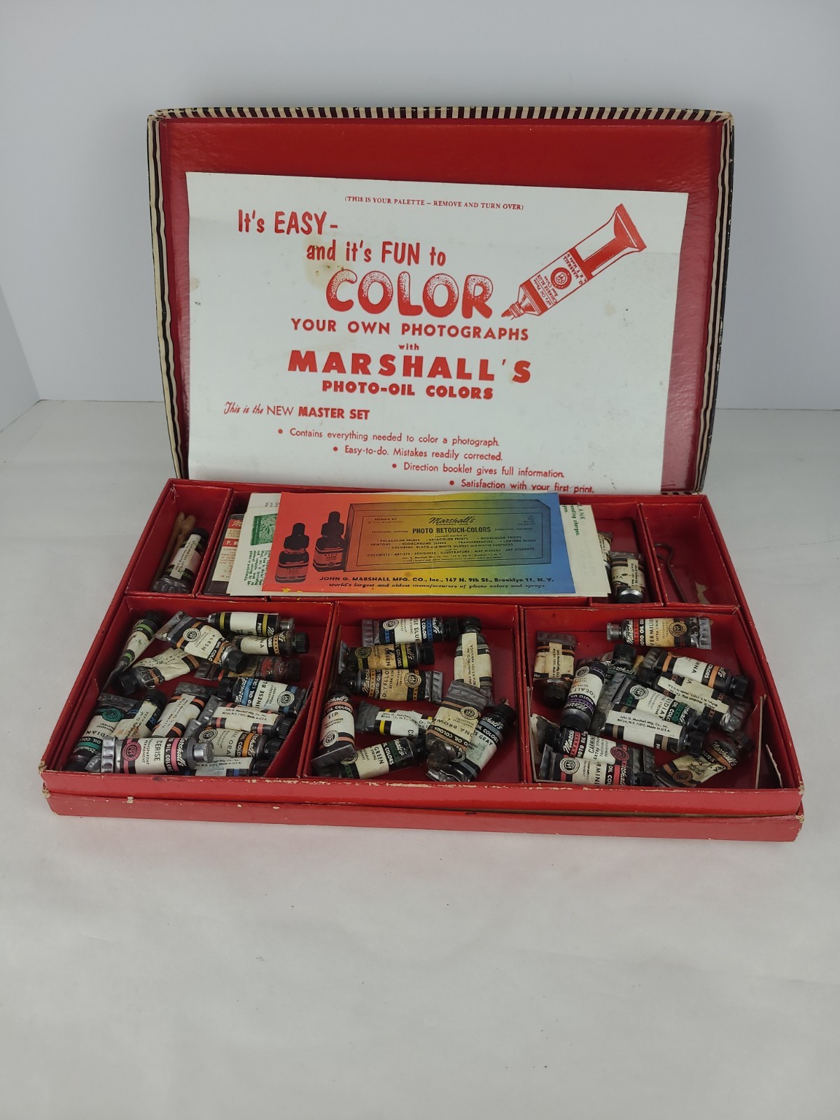 Vintage Marshall’s Photo Oil Colors Art Kit Hobby Prop – See Photos