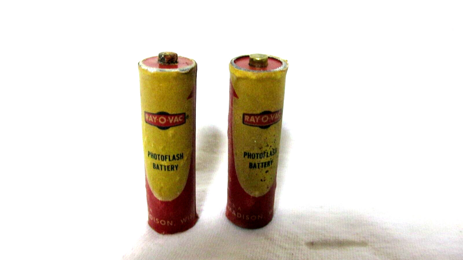RAYOVAC PHOTOFLASH AA BATTERIES PAPER COVERED