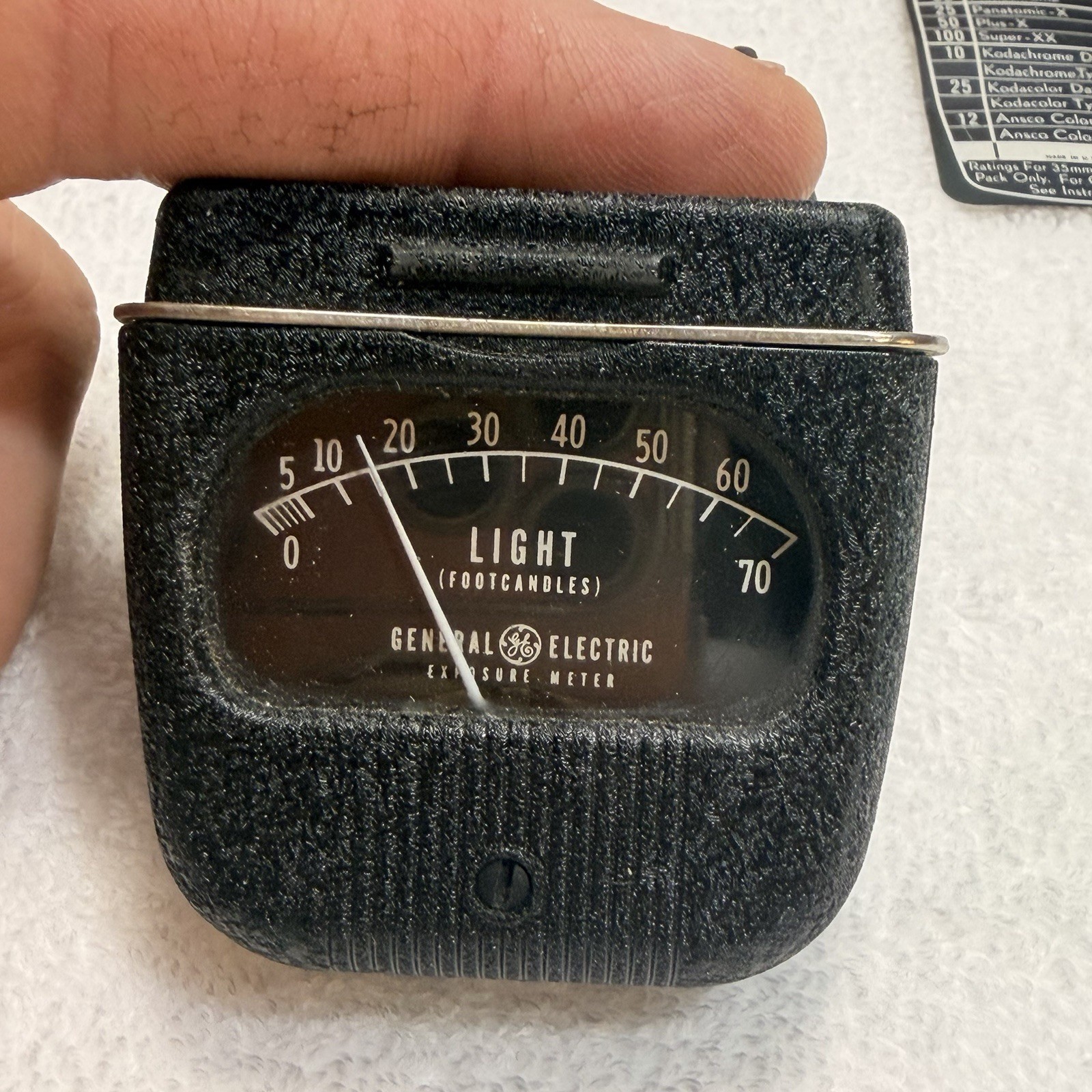 Vintage General Electric Exposure/Light Meter DW-68 With Case tested working