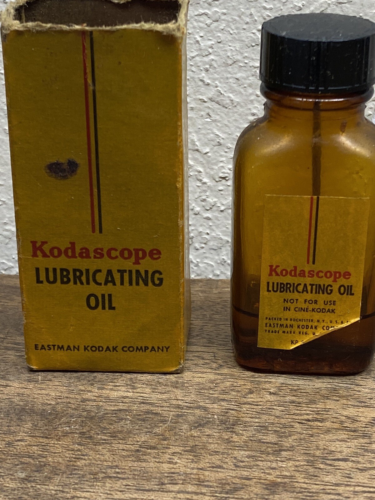 Vintage Eastman Kodak Kodascope Lubricating Oil Original Box & Bottle 1/4 full