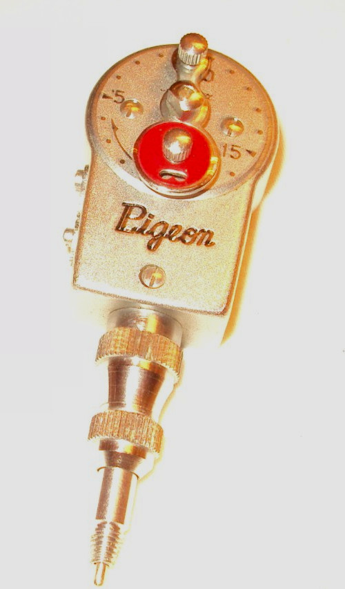 RARE VINTAGE-PIGEON SELF TIMER w/LEATHER CASE-JAPAN