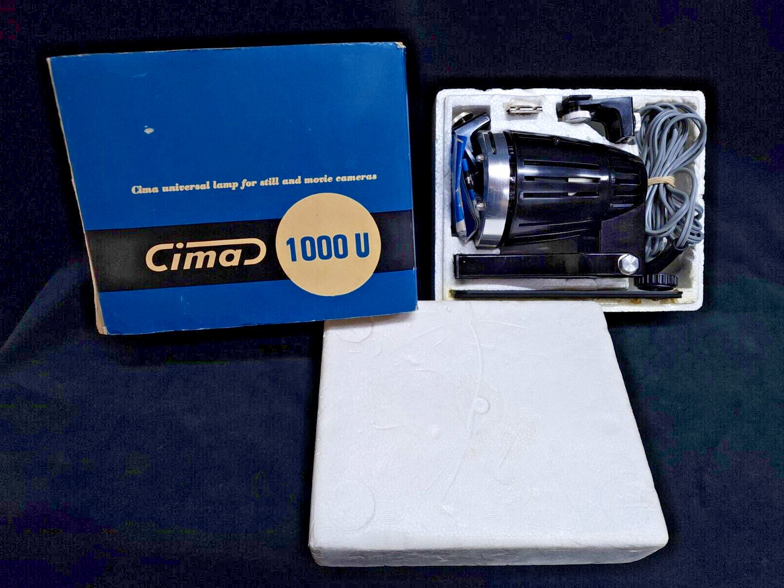Vintage CIMA 1000U 1000W Universal Photo Film Halogen Movie Light Floodlight