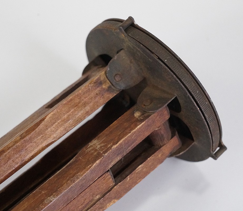 WOODEN TRIPOD, UNMARKED AS TO MAKER, VINTAGE CAMERA/227460