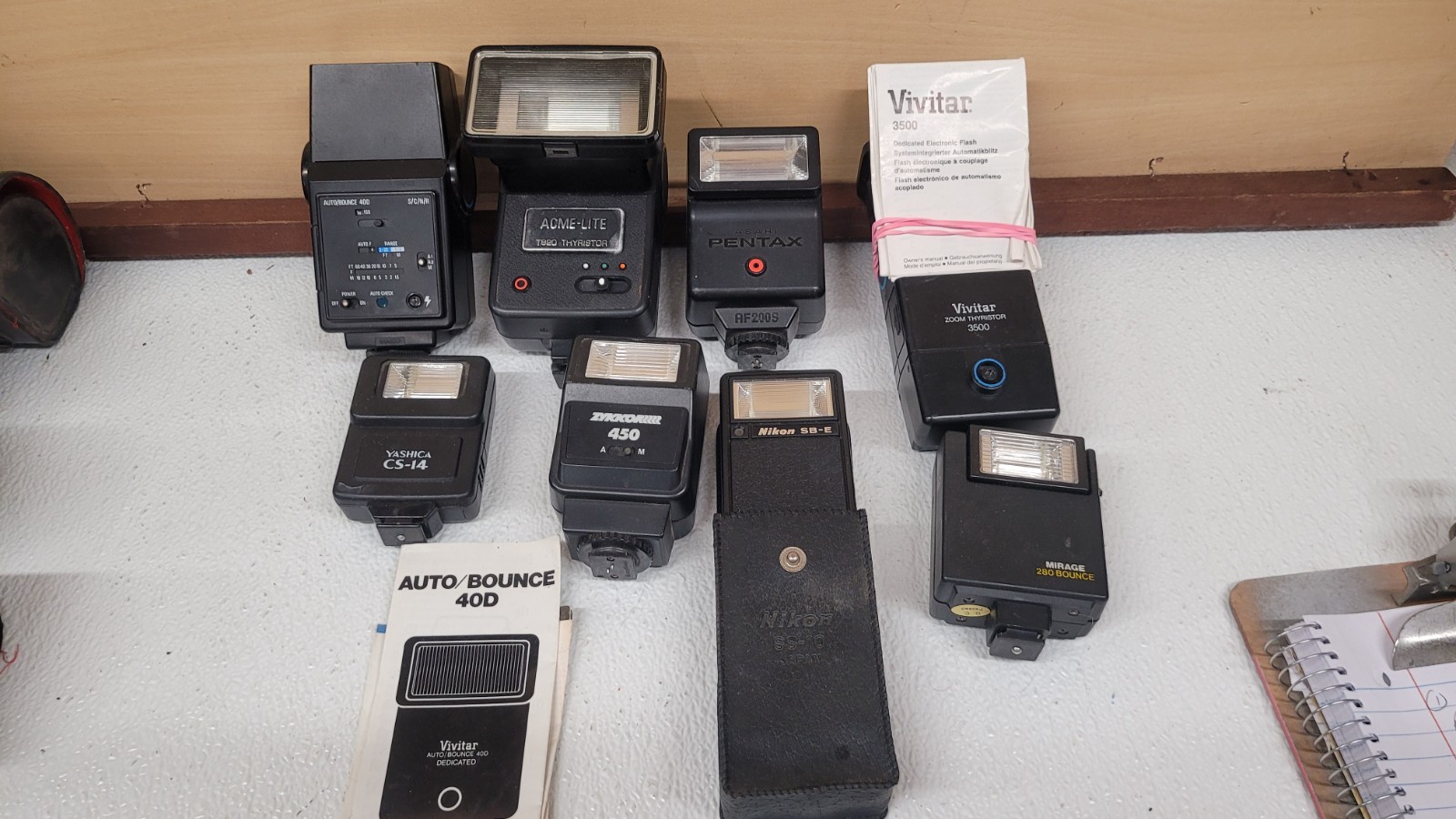 Lot Of Vintage Camera Accessories FLASHES THYRISTOR AUTO BOUNCE & MORE