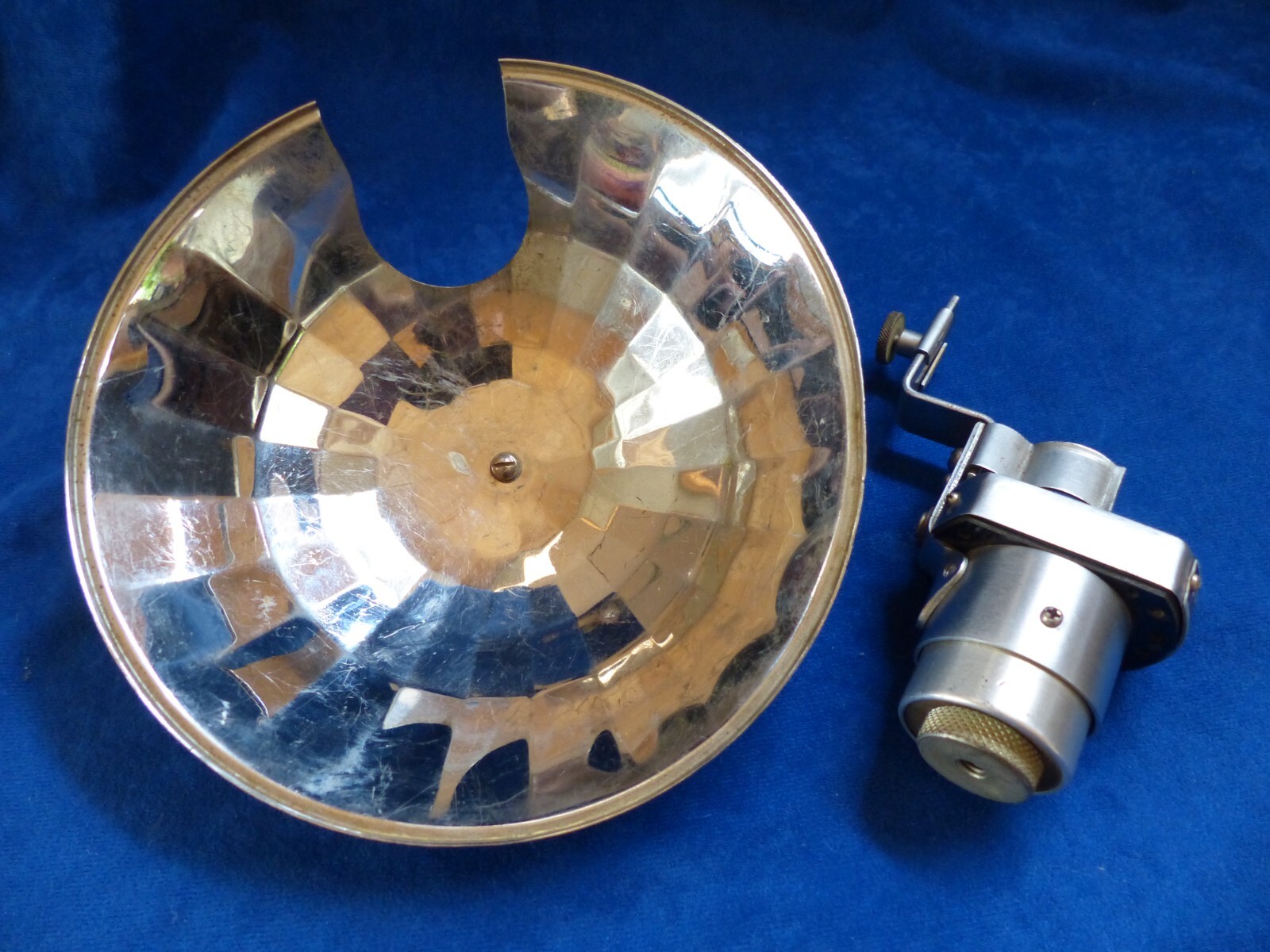 Vintage Speedgun Series D auxiliary flash unit/reflectors
