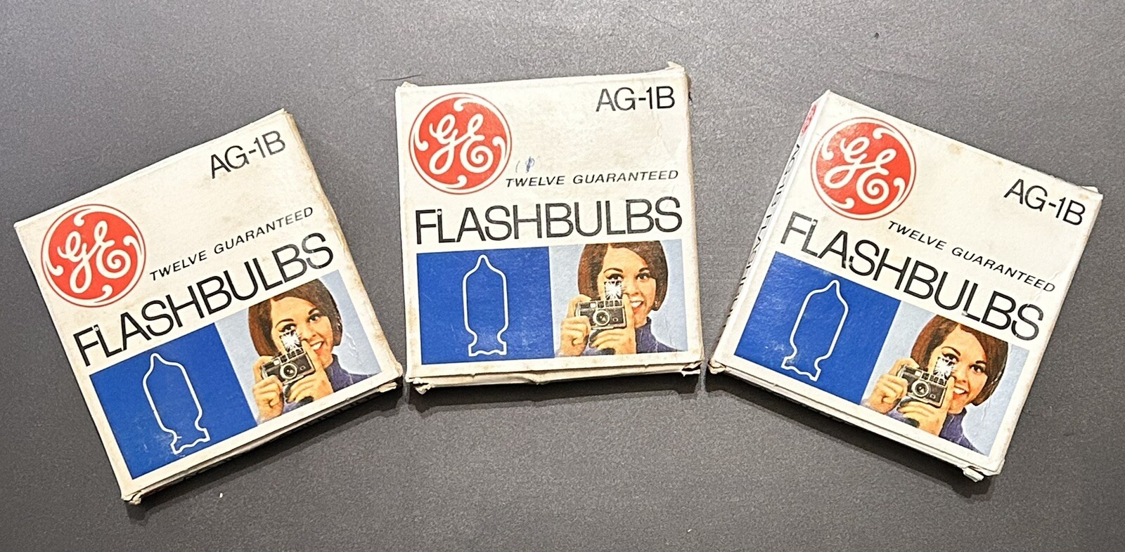 Vintage GE AG-1B Flash Bulbs Original Box MADE USA