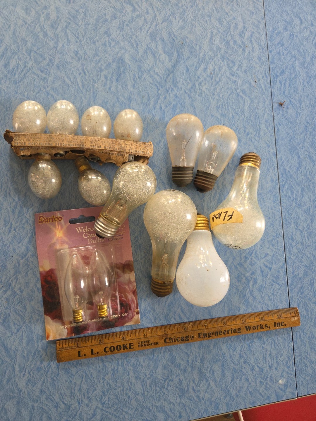 Lot Of Old Bulbs Collectable Some Flash Some Regular Antique Vintage