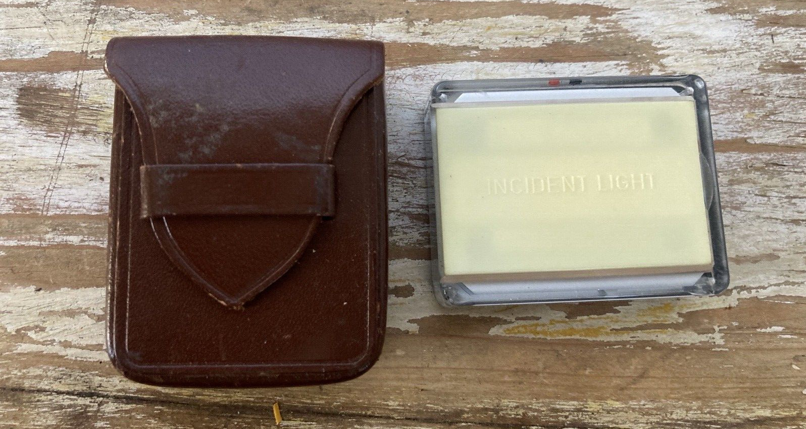 Vintage photo accessory Leica exposure incident light meter booster leather case