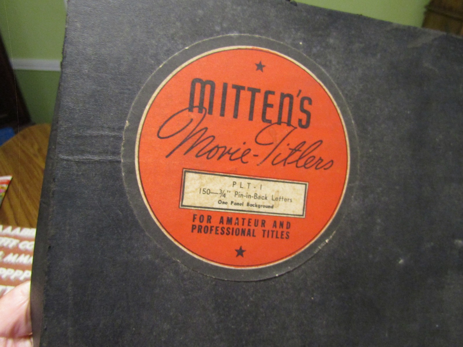 VINTAGE MITTEN’S PLT-1 MOVIE TITLER PUSH PIN LETTERING NOS W/BOX