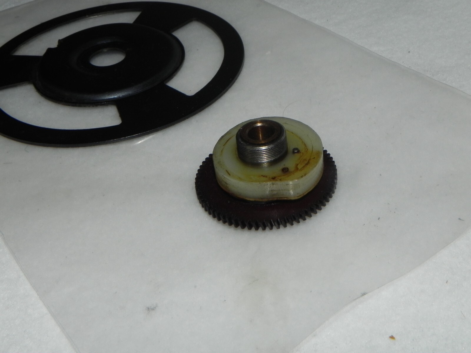 Ampro Futurist 8 Projector Parts: Gear and Plate