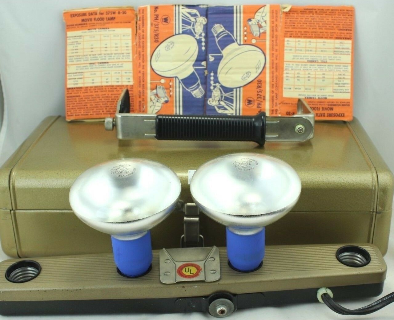 Vintage Movie Lite Acme Model 42 Lights Metal Case & 2 Light Bulbs Works!