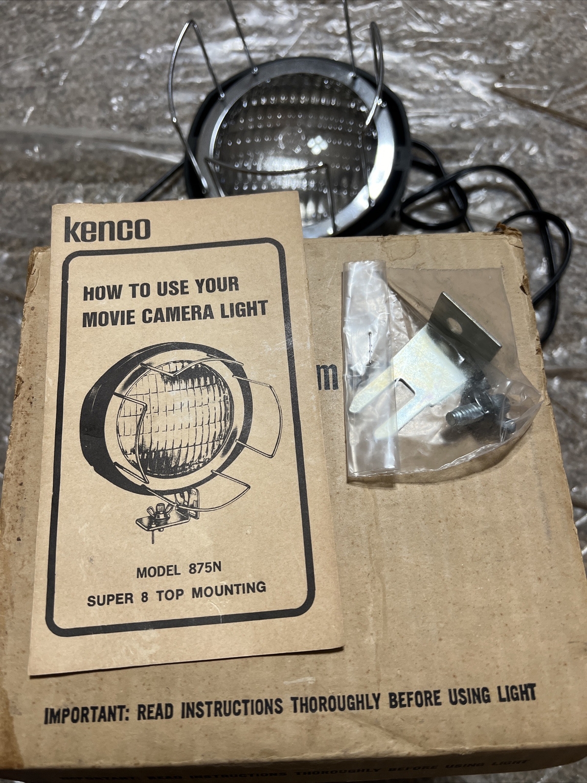 VINTAGE KENCO SUPER 8 SEALED BEAM MOVIE LIGHT MODEL 875-N