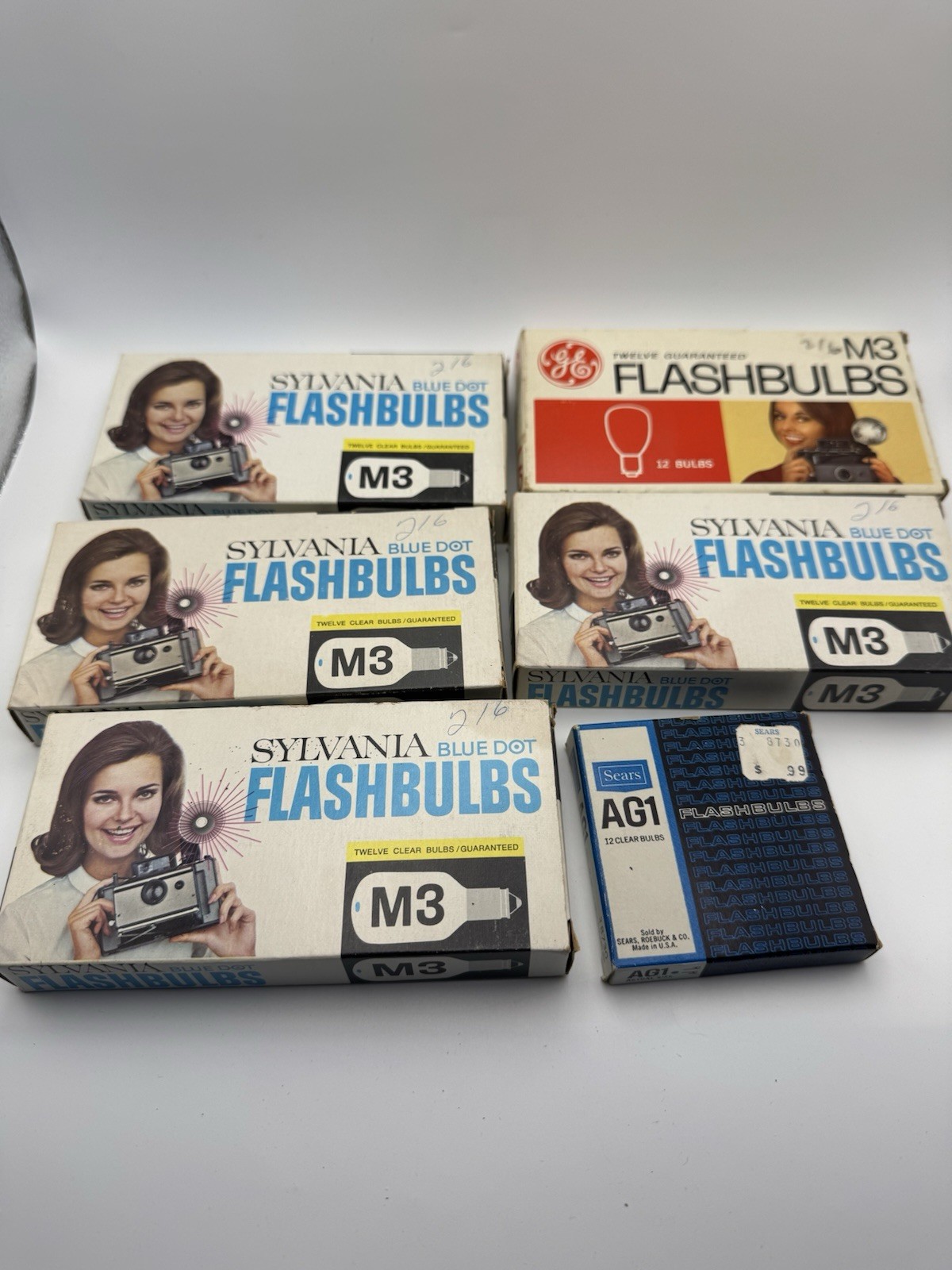 Lot of Vintage M3 And AG1 Flashbulbs In Original Packages