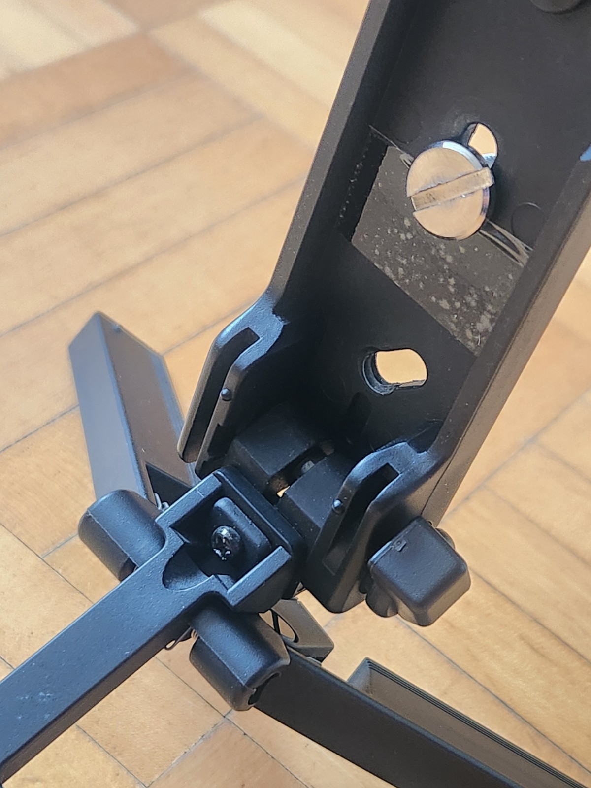 Hakuba Flatpod-S1 – Mini Foldable Tripod Pop Open Flat Closed Circa 1980’s USED