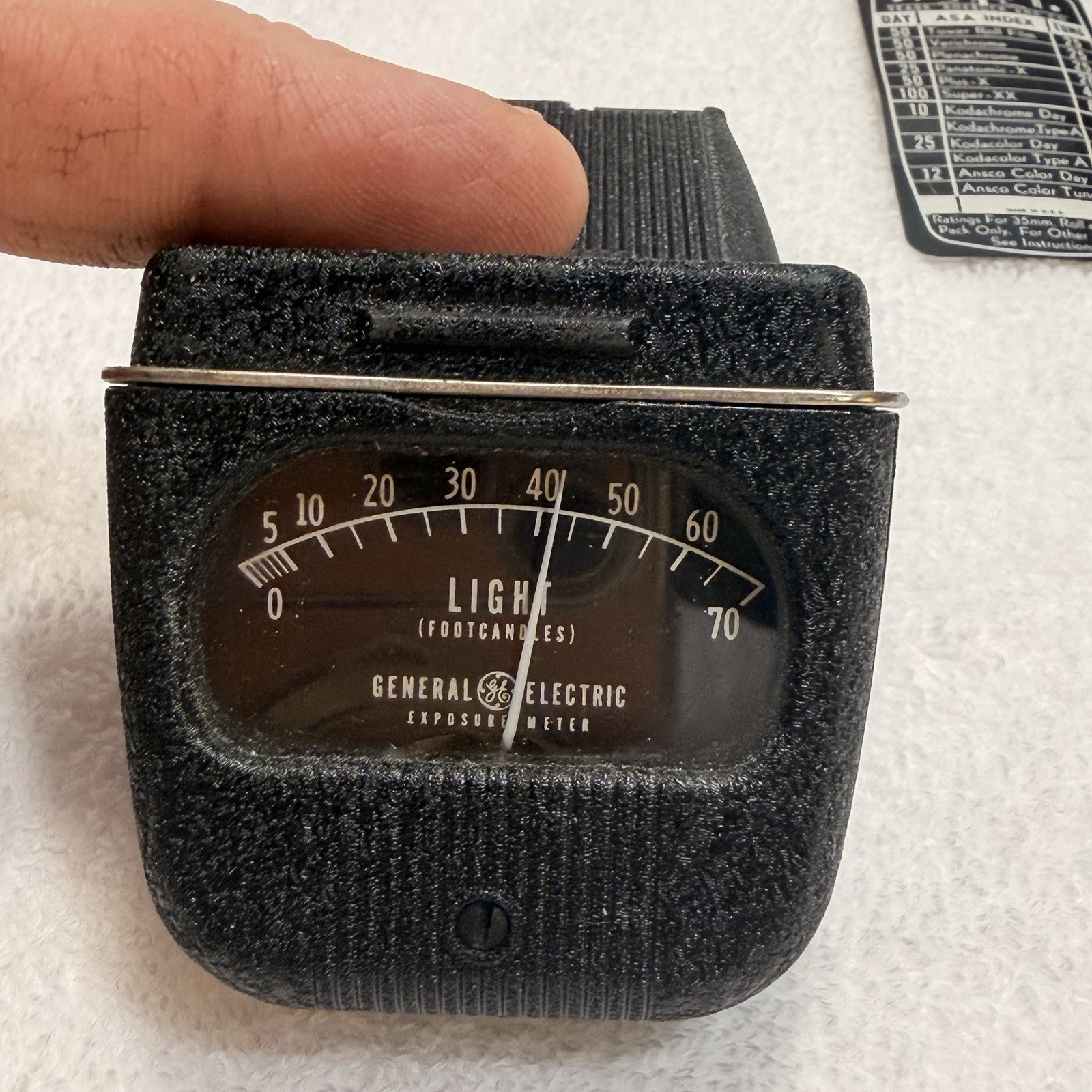 Vintage General Electric Exposure/Light Meter DW-68 With Case tested working