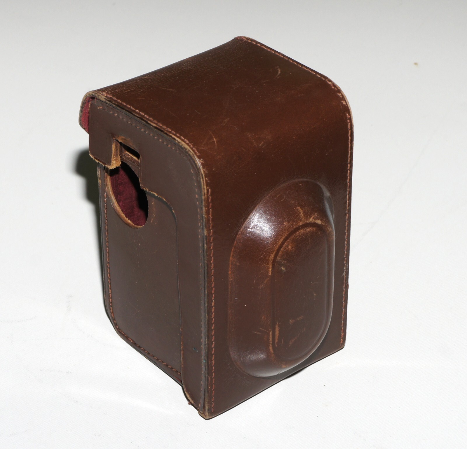 EXC+ Case from ZEISS IKON IKOFLEX TLR camera Nice condition.