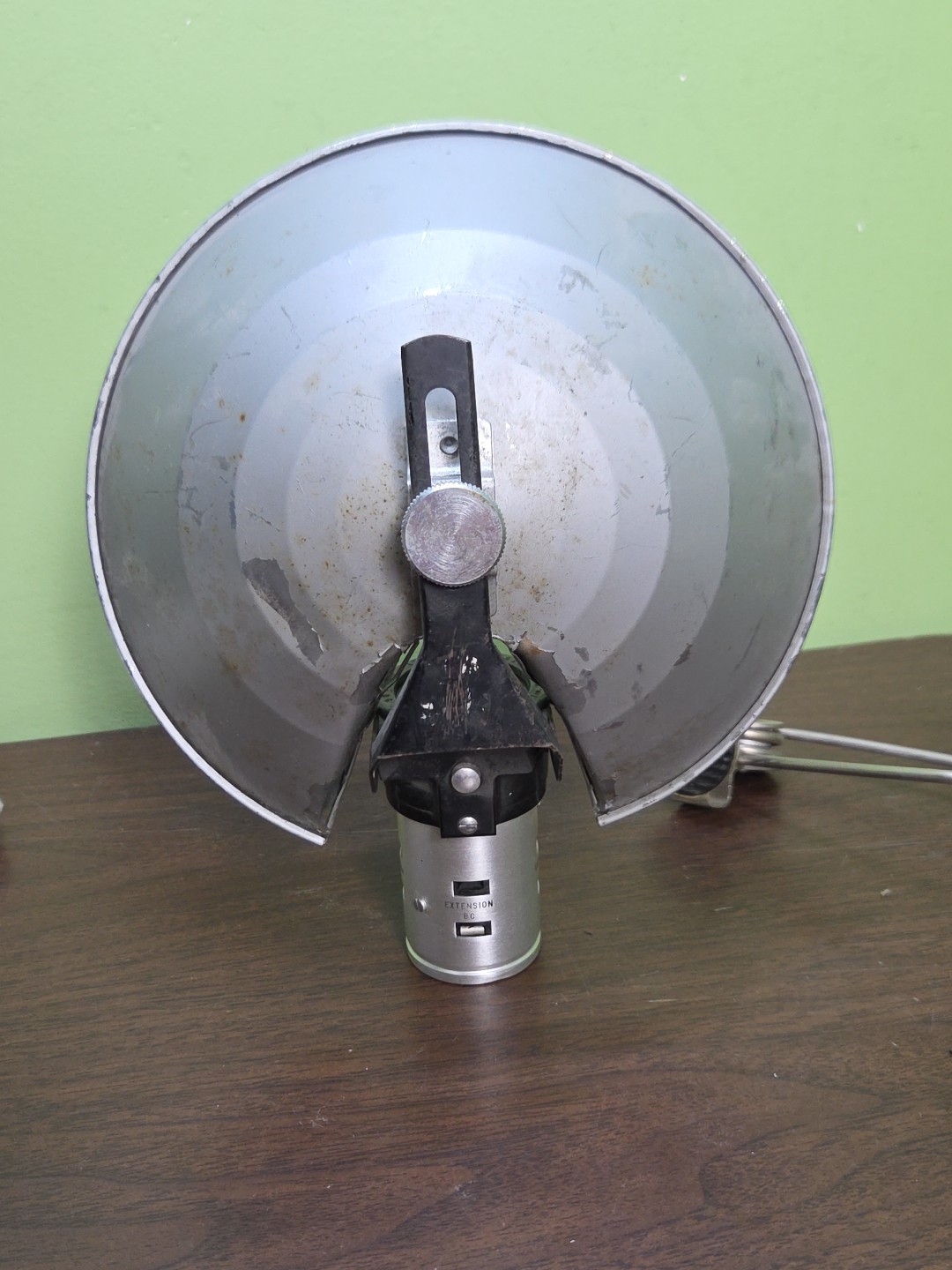 vintage Minicam Graflex flash handle with a reflector 2776
