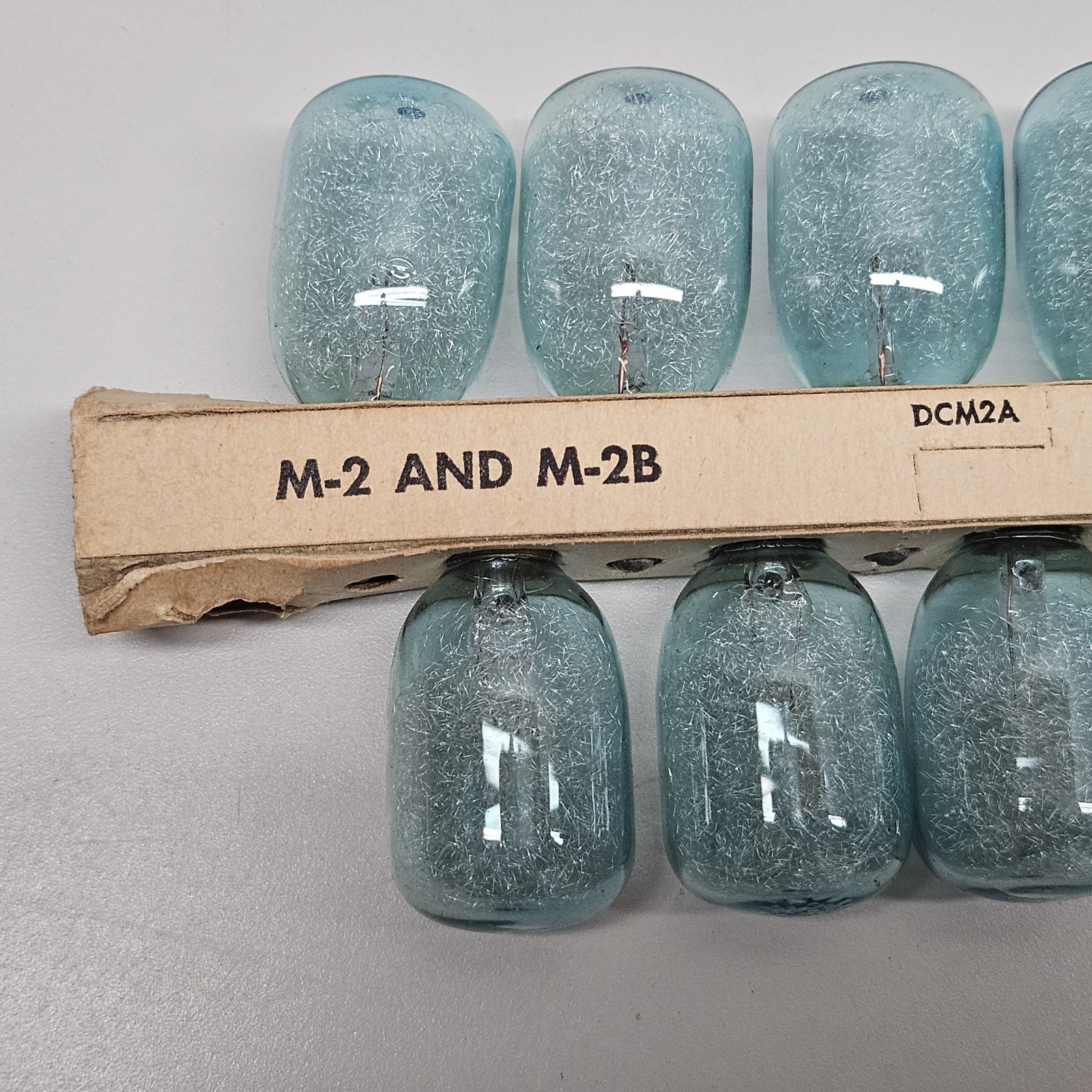 Sylvania Blue Dot Superflash Bulbs 10 In Pack Vtg 1950’s M-2 M-2B Flashbulbs