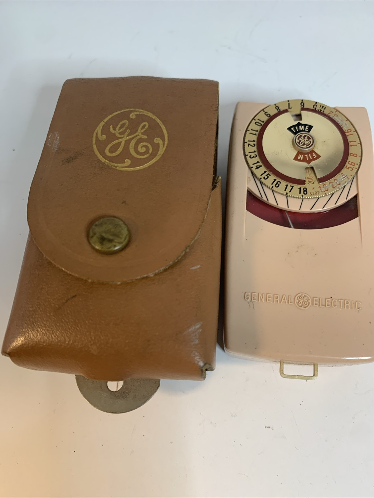 Vintage 1957 General Electric GE Mascot II Exposure Meter Type PR-35 & Case