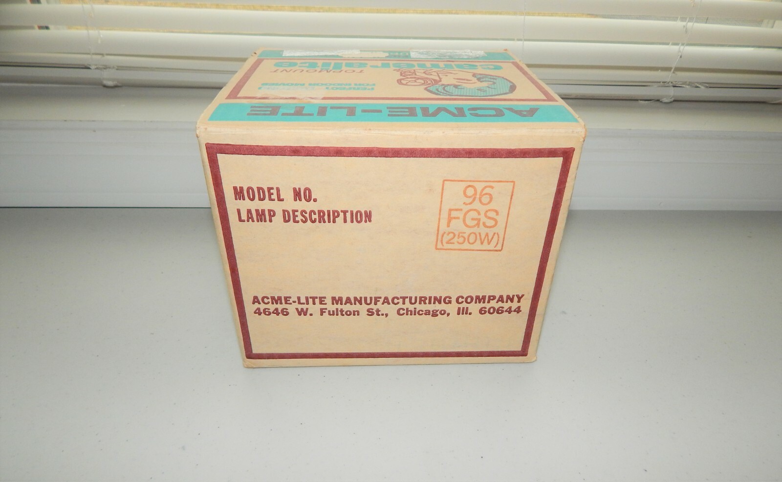 Vintage Acme-Lite Beam Movielite Model 96 Fits Super 8 Cameras PRISTINE w/ box