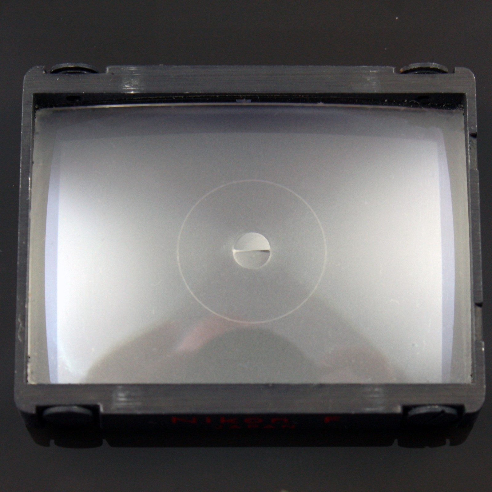 Nikon F/F2 Focusing Screen A Red Paint – Matte Fresnel + Central Split Image