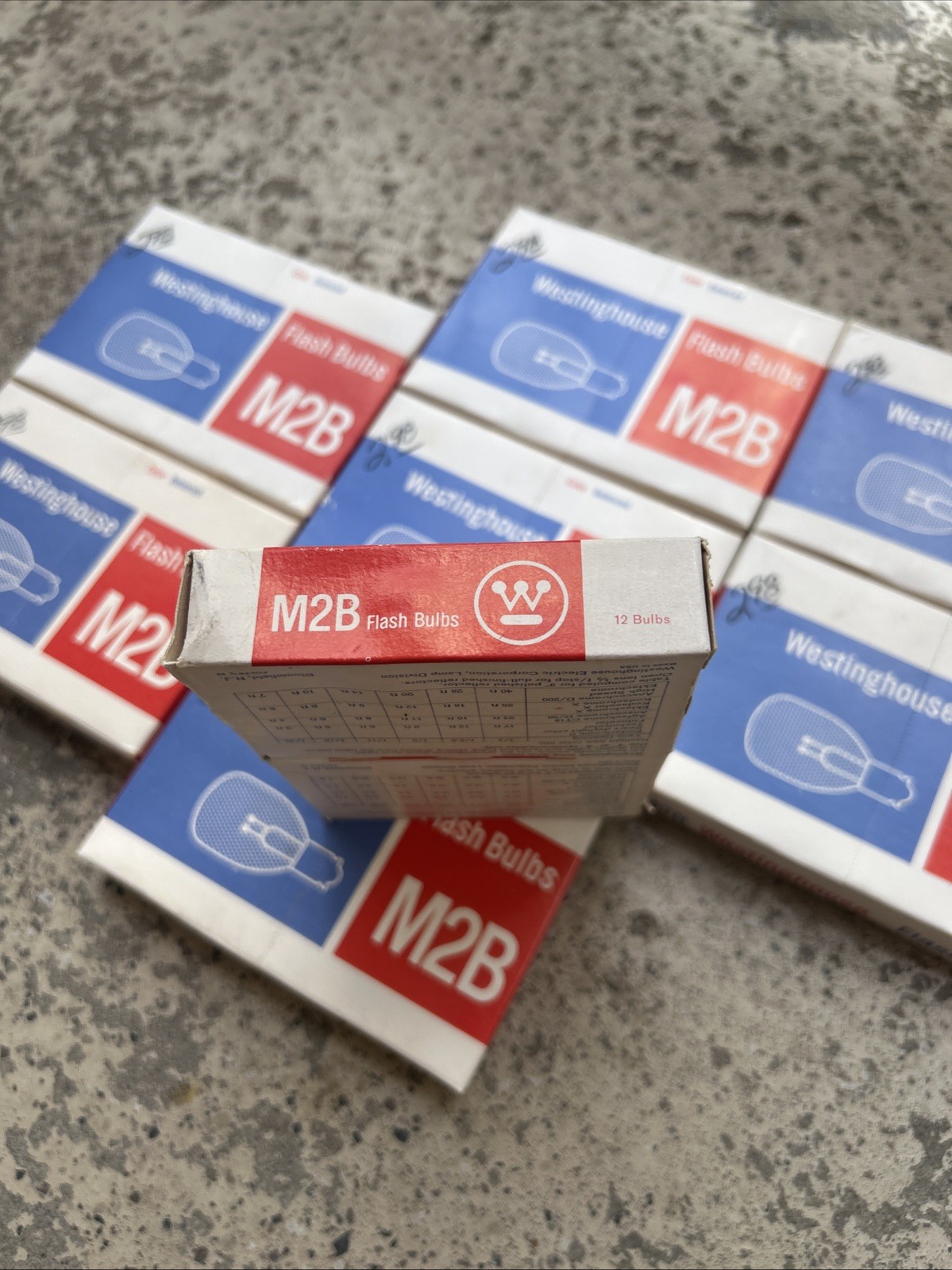 Vintage WESTINGHOUSE FLASH BULBS M2B, 12 Bulbs Per Pack-8 PACKS (b5)