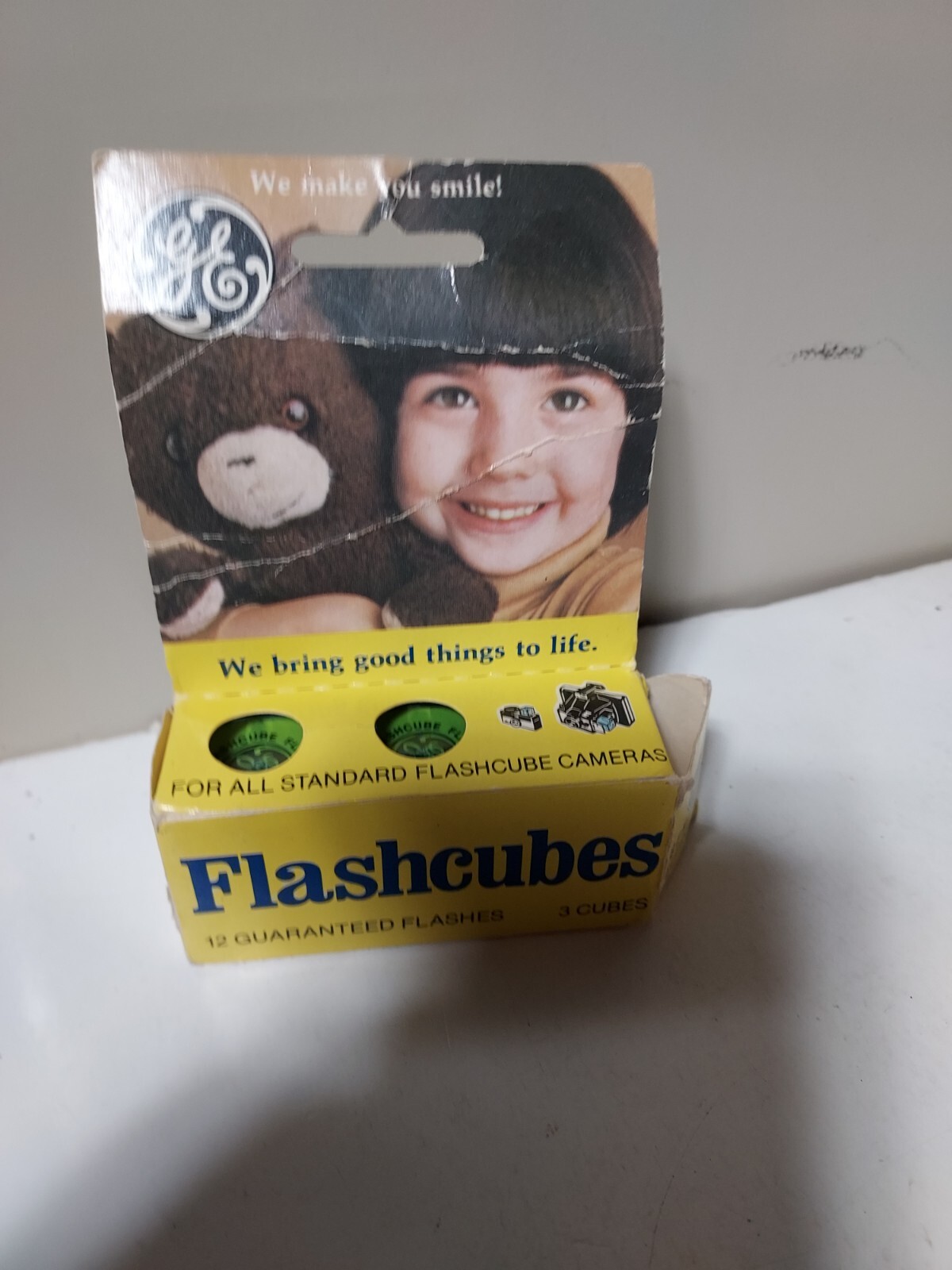 Vintage GE Super Flash Cubes, 3 cubes, 12 flashes for Standard Cube Cameras