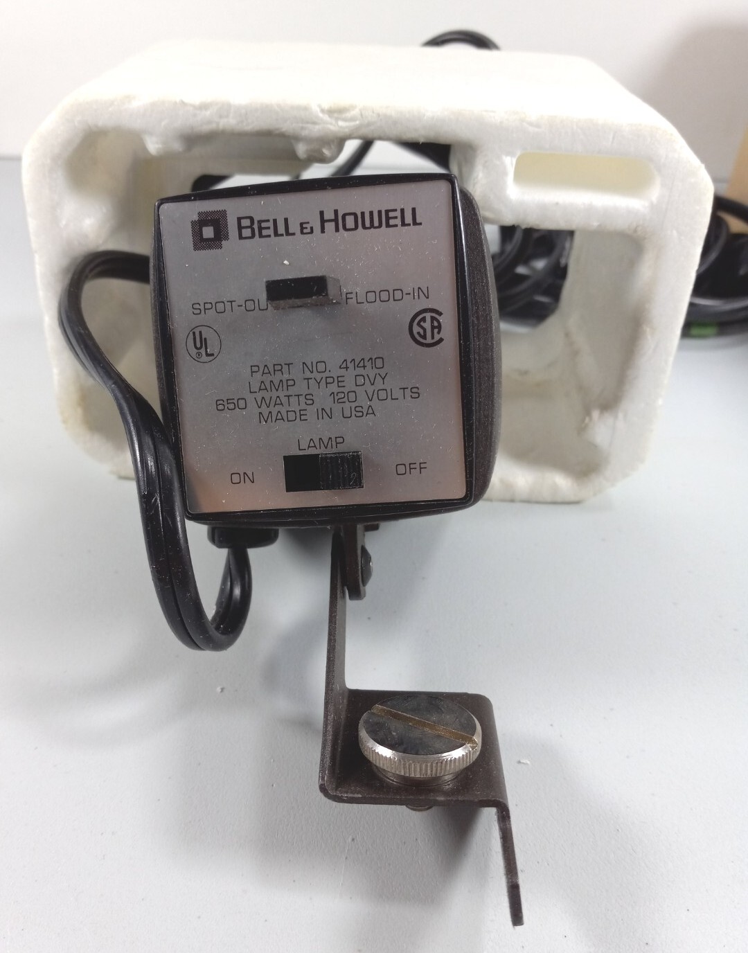 Bell & Howell Deluxe Movie Lite 41410 Tested