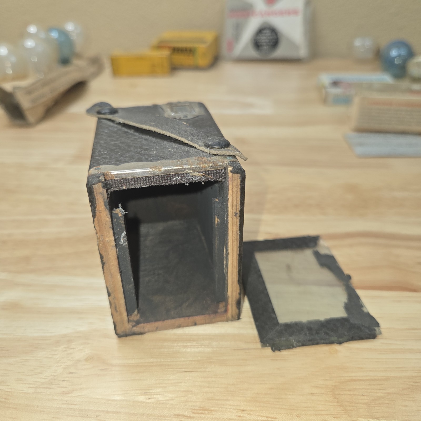 “AS IS” Vintage Photography Parts Lot: Bulbs, Camerette, FlashCubes, Kodak