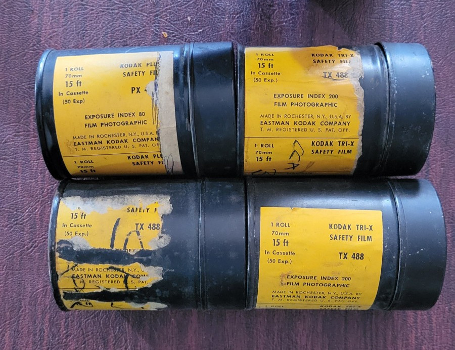 LOt Of 4 Vintage Kodak TRI-X Safety Film TX 488 Canisters