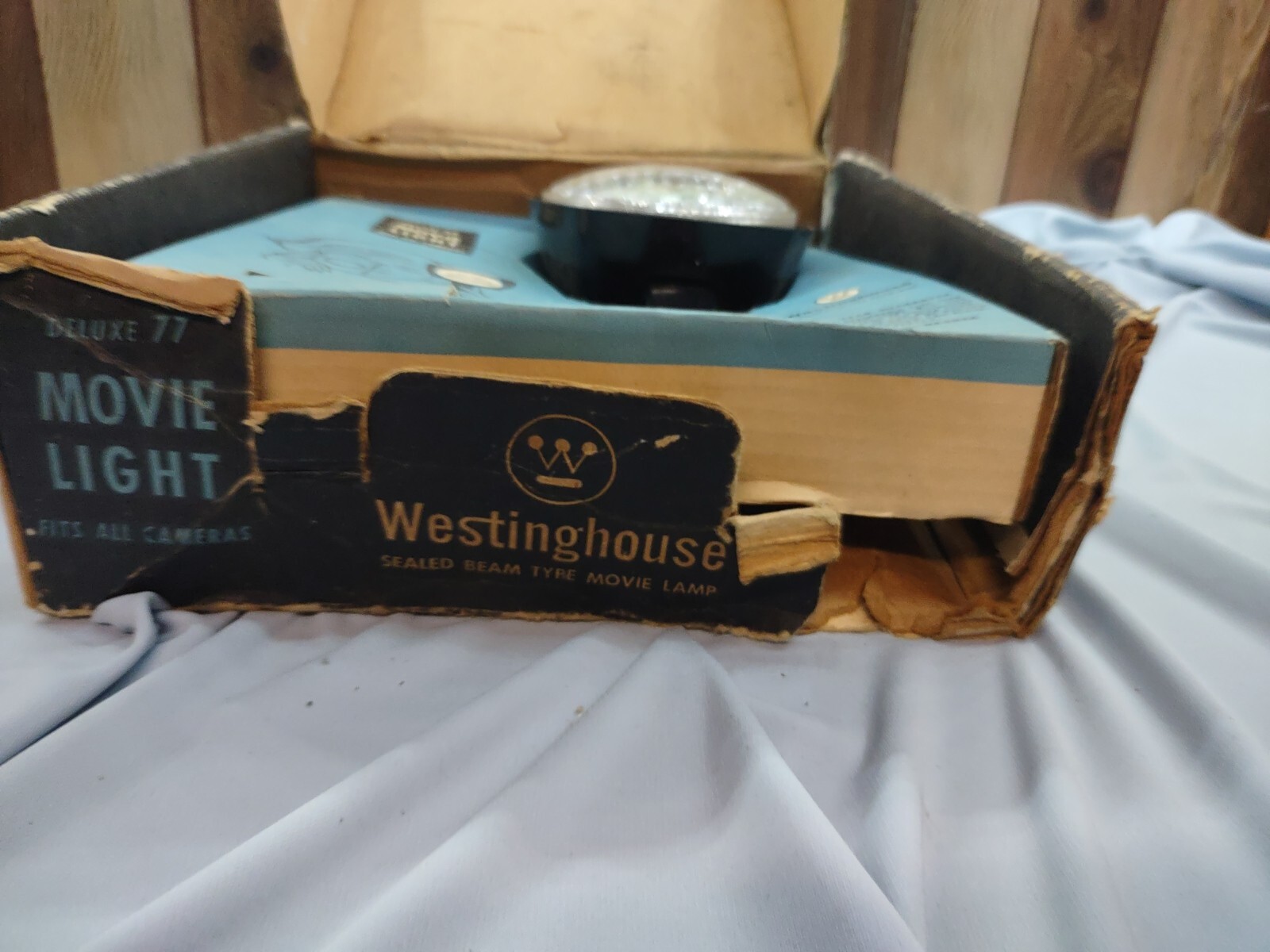 Westinghouse Deluxe 77 Sealed Beam Movie Light With Box VTG