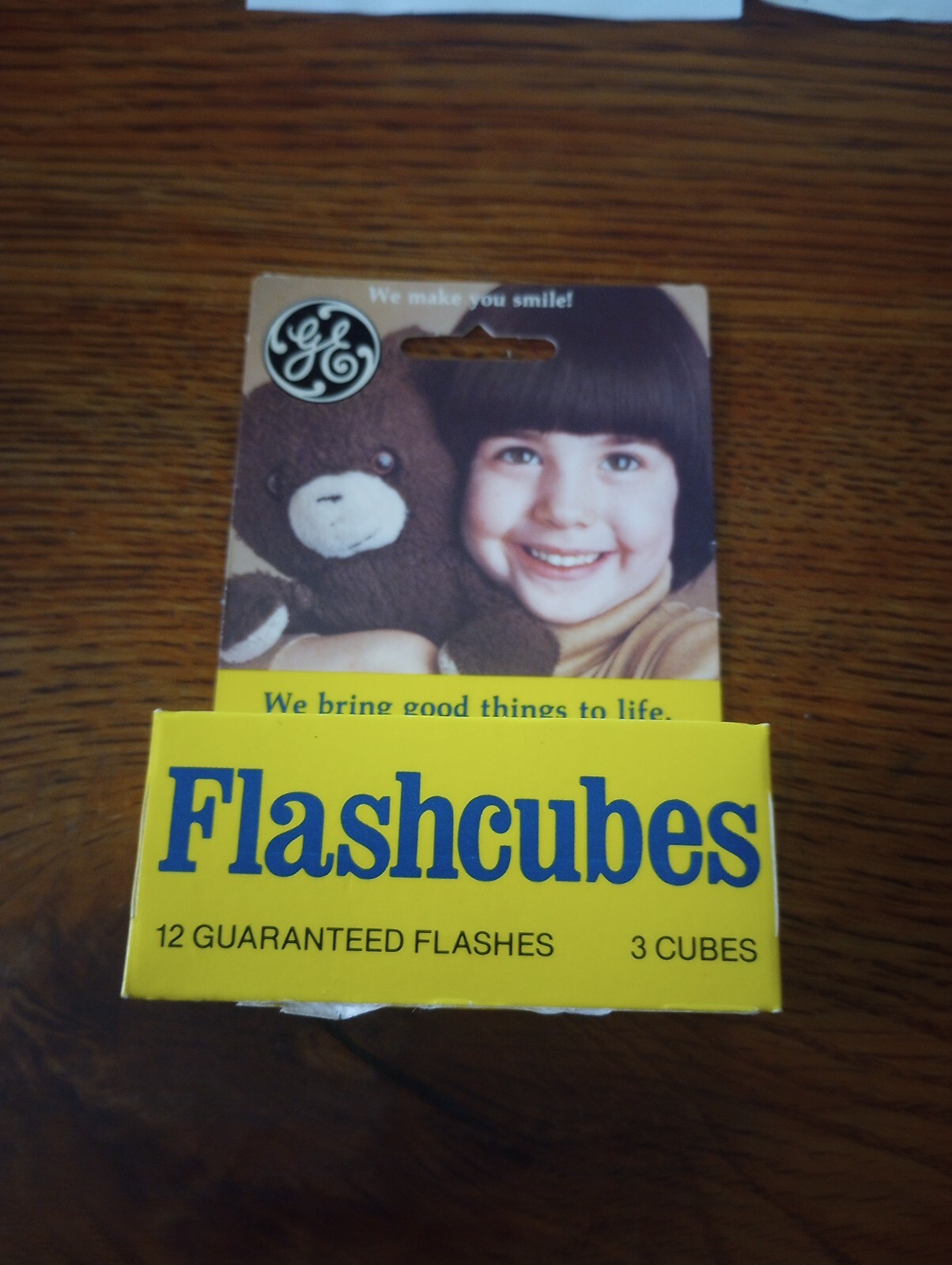 Vintage GE Flash Cubes, 3 cubes, 12 flashes for Standard Cube Cameras