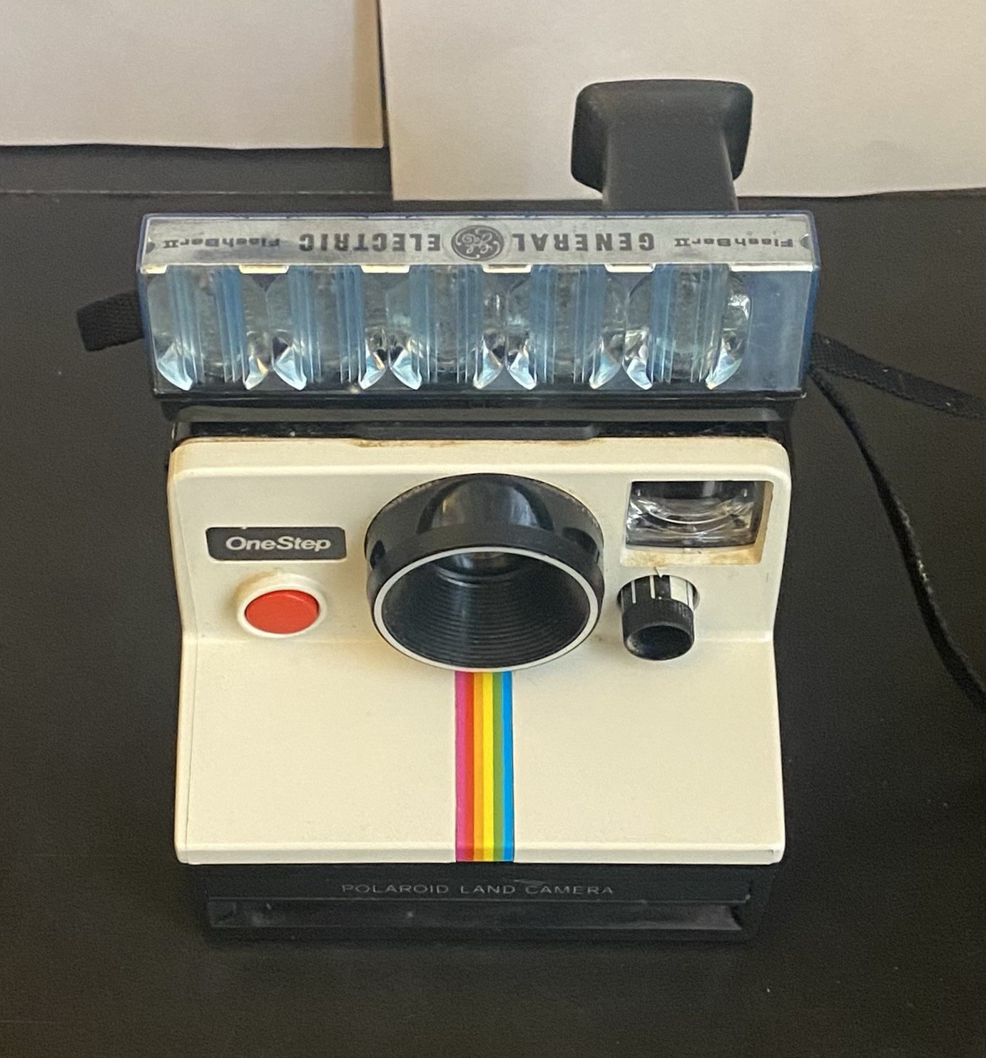 Polaroid OneStep Rainbow Stripe Instant Land Camera w Bulbs Pre-Owned Not Tested