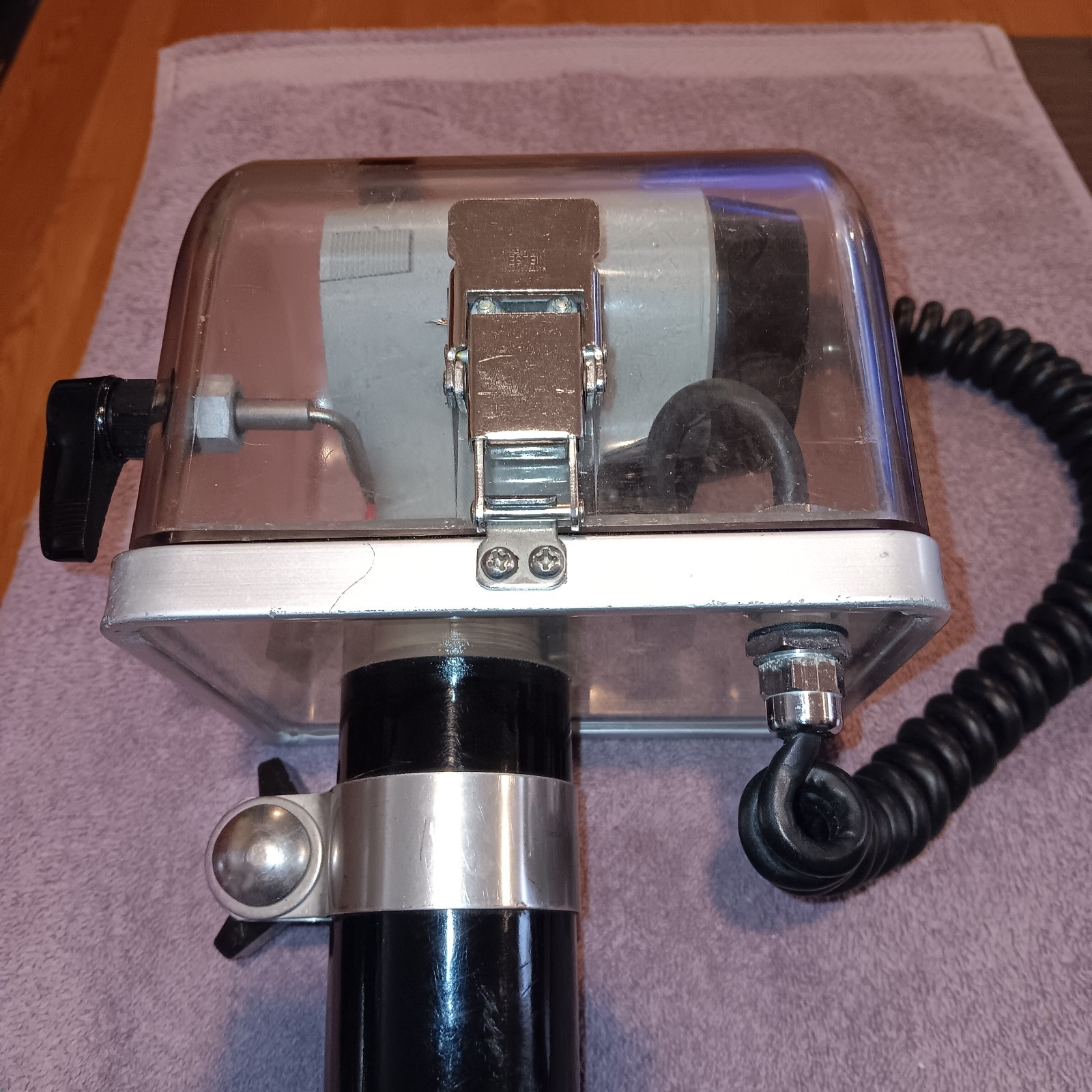 Vintage Honeywell Strobonar with Nielsen Clear Hard Case